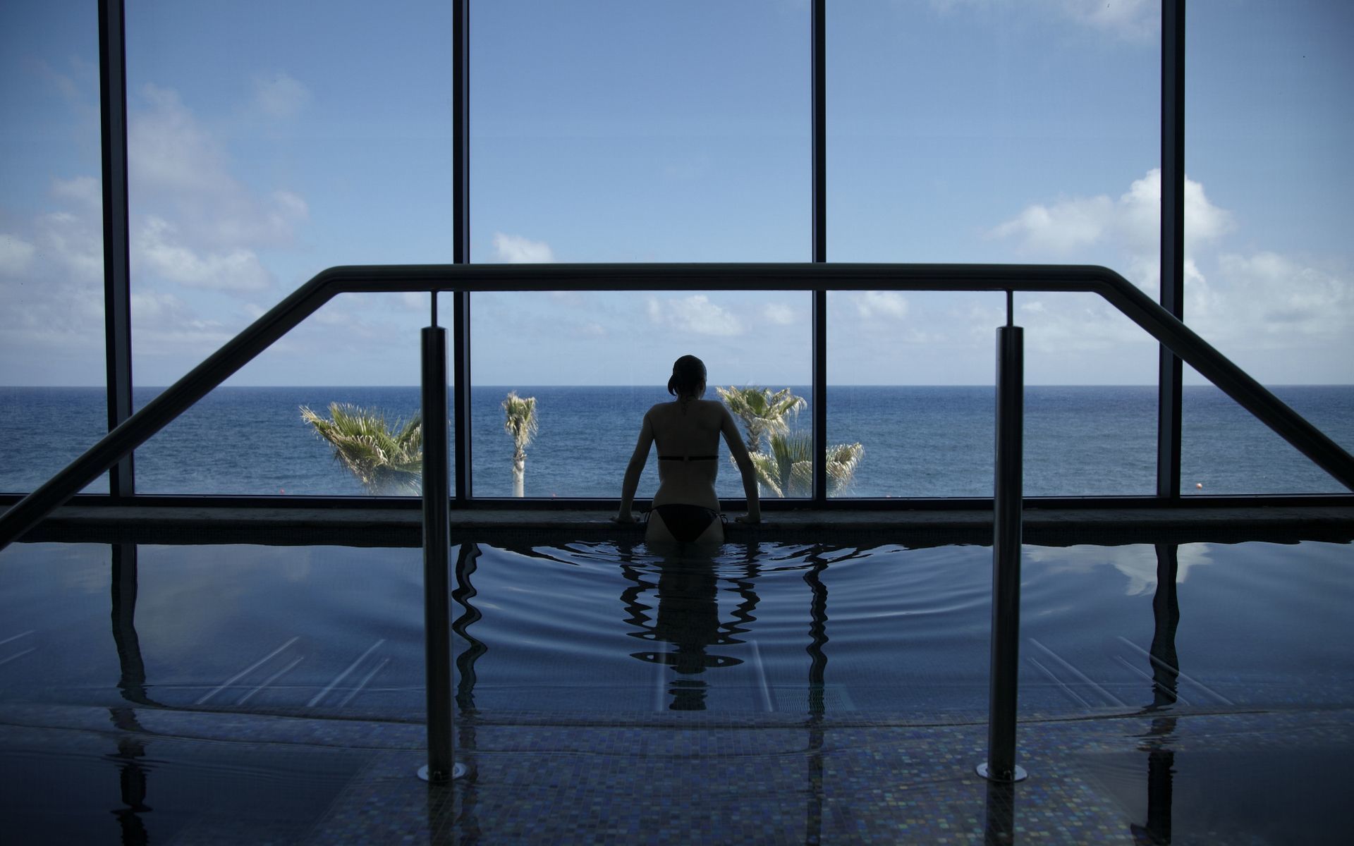 Vidamar Resort Hotel Madeira Funchal Dış mekan fotoğraf The pool at the Sky Bar